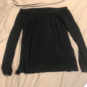 Hollister Off the Shoulder long sleeve